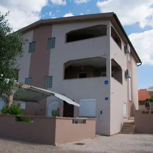 Apartament Apartmani Most, Maslenica